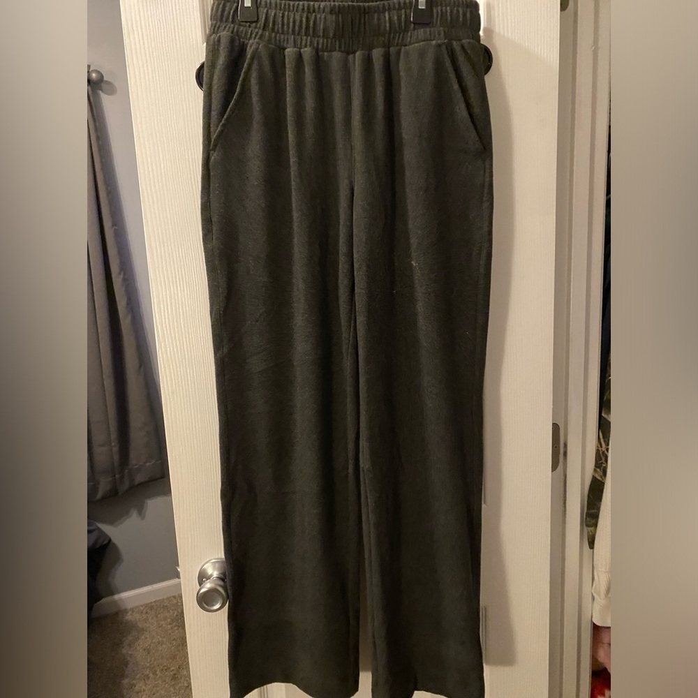 alpine straight leg sweat pants!